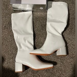 NWT Go Go Boots